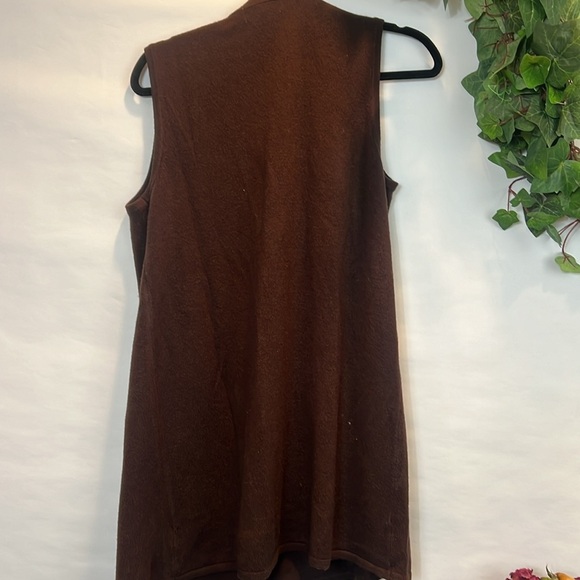 Nouveau Brown Sweater Vest - Picture 3 of 5